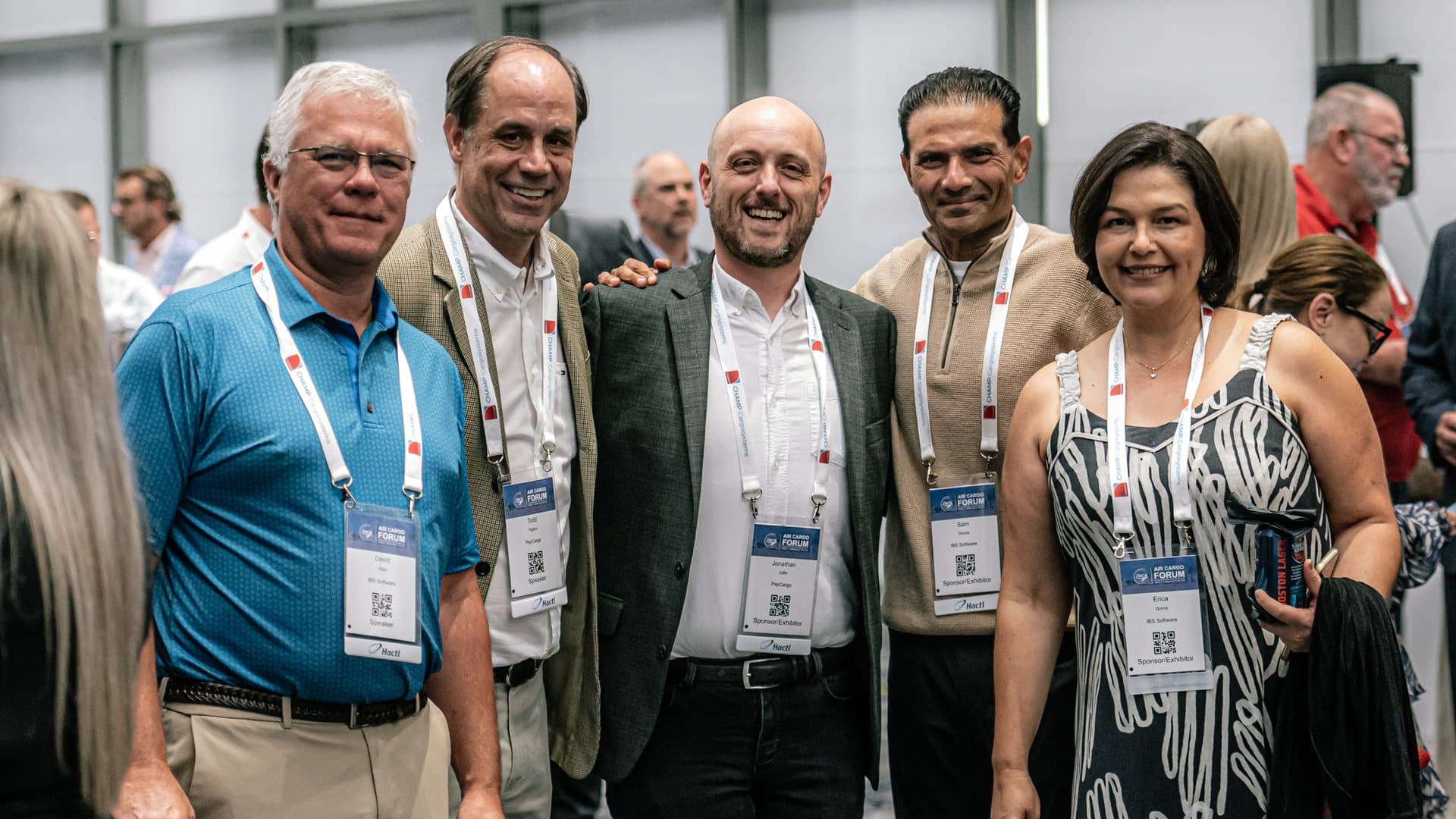 A group of TIACA members together at the Air Cargo Forum